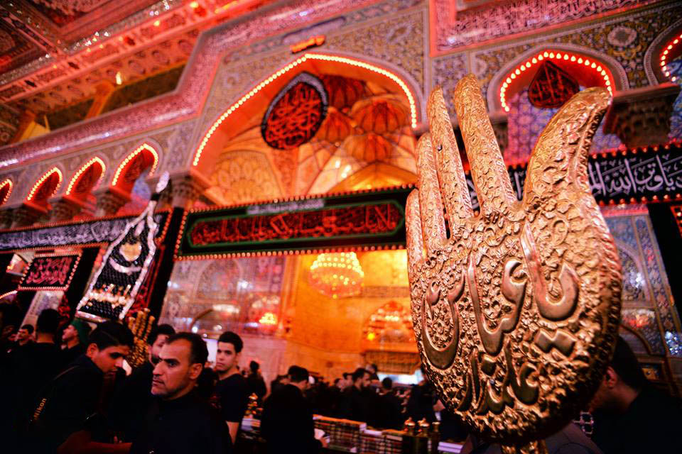 ابا الفضل العباس حامل لواء الحسين (ع) في كربلاء